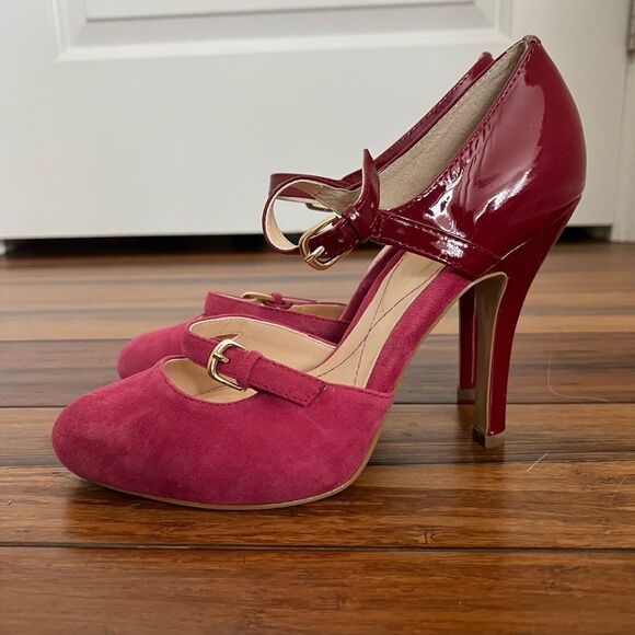 Isola Suede and Patent Leather Cranberry Heels 7.5 - Picture 2 of 3